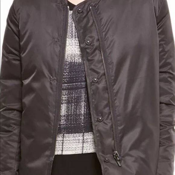 DKNY PURE
PLAID PUFFER REVERSIBLE JACKET M - Picture 3 of 4